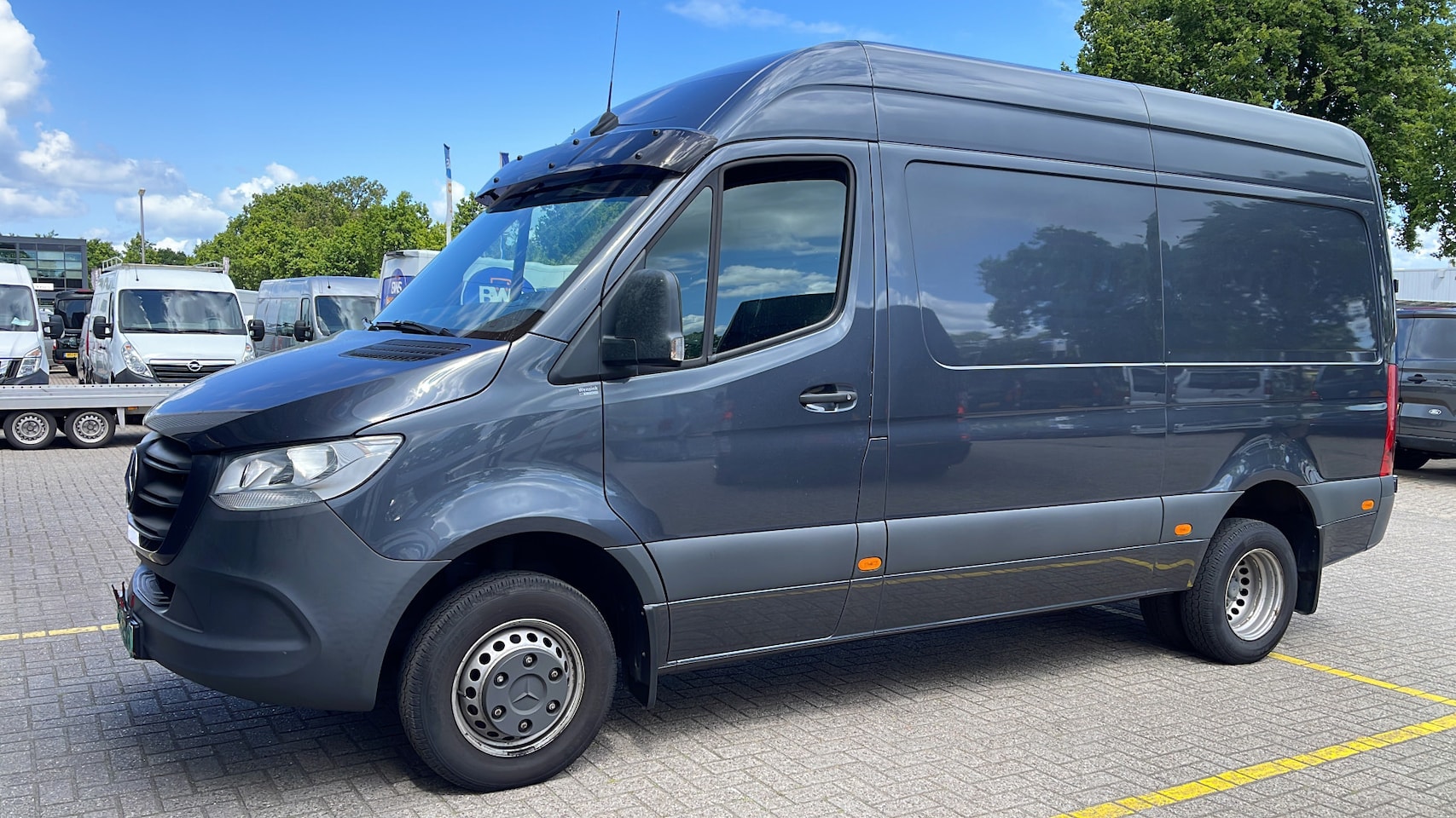 Mercedes-Benz Sprinter - 516 2.2 CDI L2H2 dubbellucht / vaste prijs rijklaar € 26.950 ex btw / lease vanaf € / euro - AutoWereld.nl