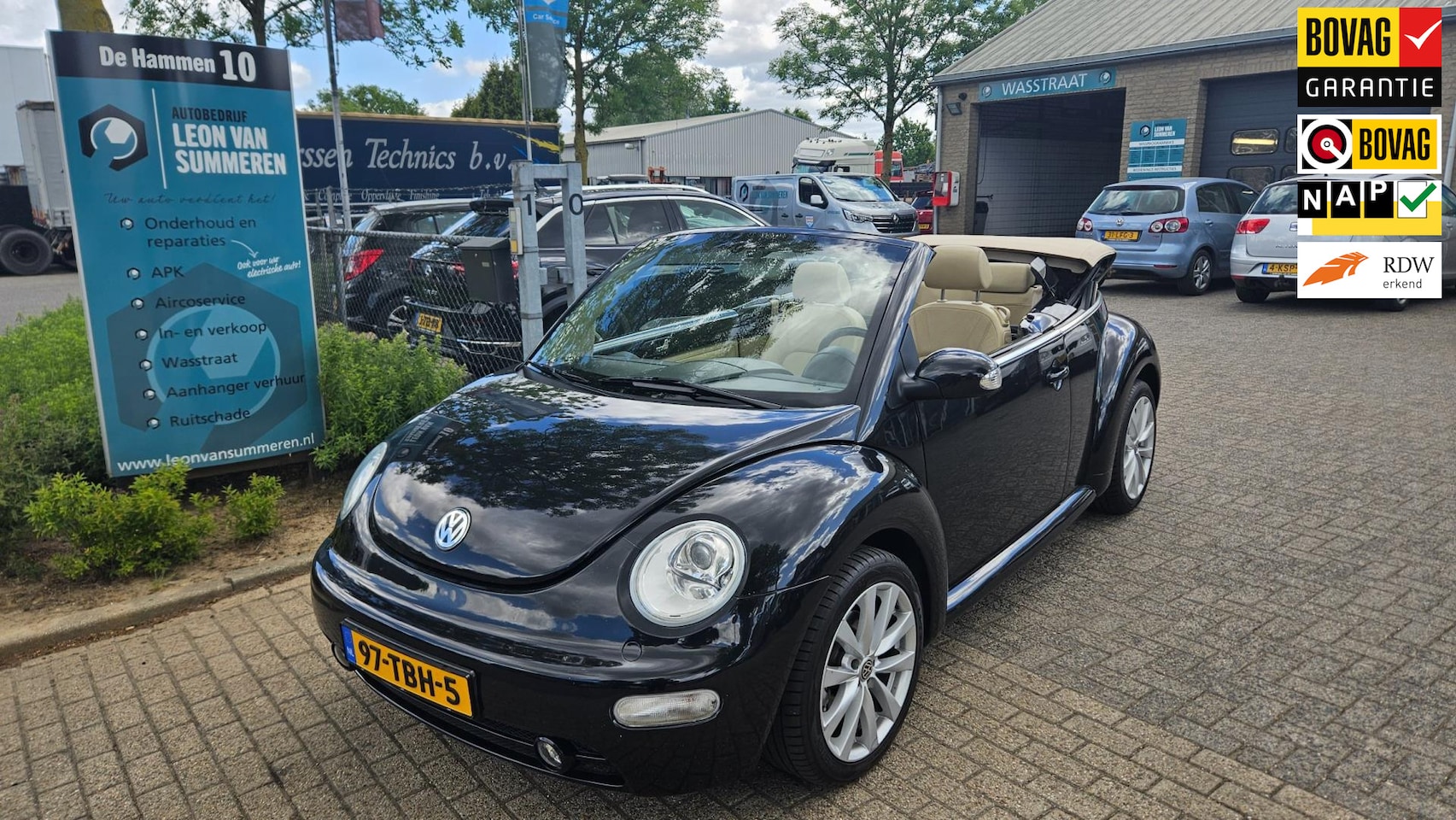 Volkswagen New Beetle Cabriolet - 2.0 Highline Automaat l Airco l stoelverwarming l - AutoWereld.nl