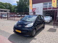 Peugeot 107 - 1.0 12V 68PK Automaat 5D