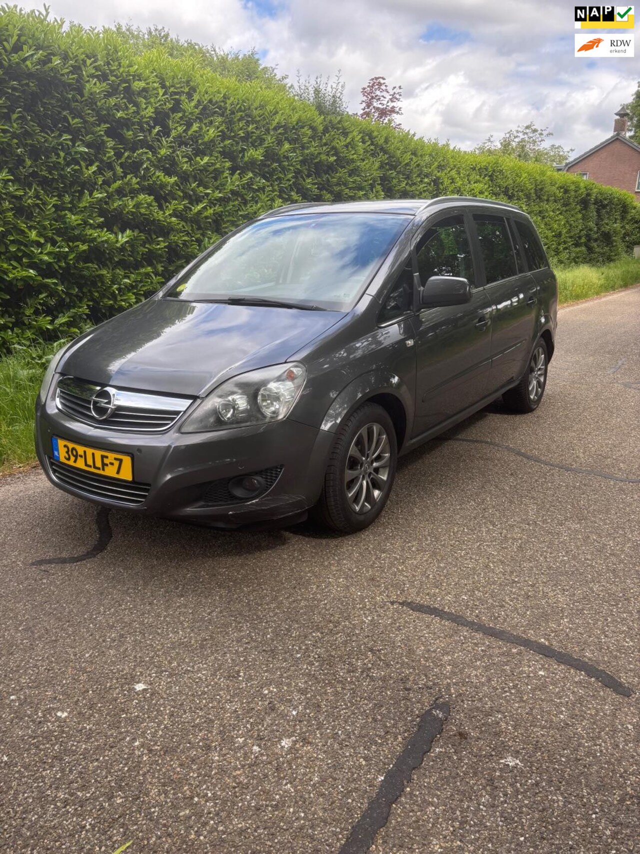 Opel Zafira - 1.8 111 years Edition 1.8 111 years Edition - AutoWereld.nl