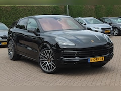 Porsche Cayenne Coupé - 3.0 / Trekhaak / Panoramadak / Camera / Luchtvering / 22'' / Bose / Stoelventilatie / Spor