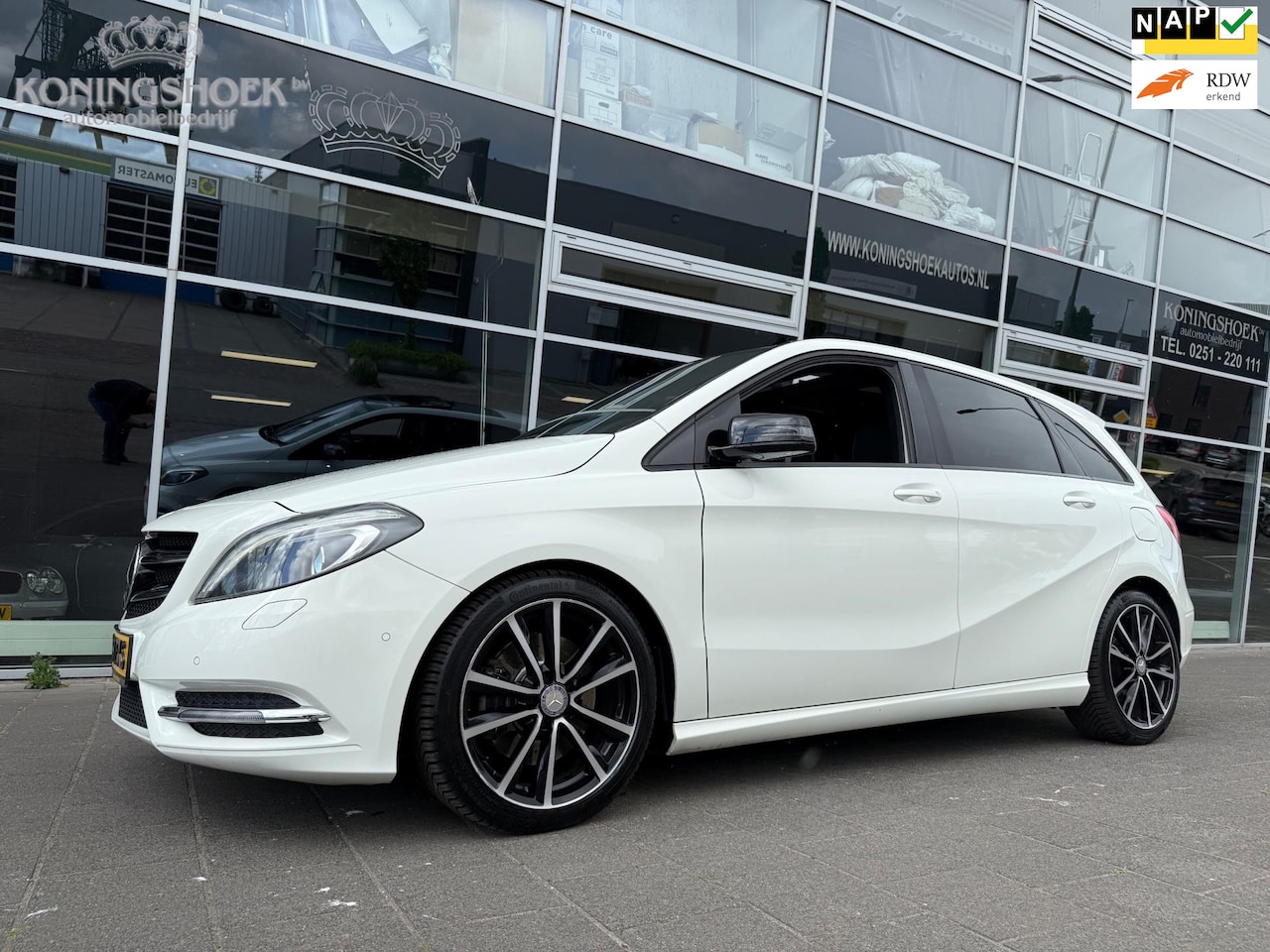 Mercedes-Benz B-klasse - 250 Ambition 250 Ambition - AutoWereld.nl