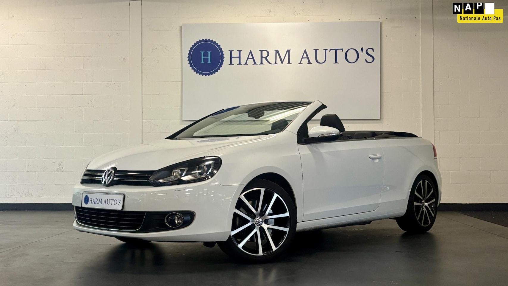 Volkswagen Golf Cabriolet - 1.4 TSI Exclusive 160pk Volleer/Clima/Xenon/LED/Navi/Cruise - AutoWereld.nl