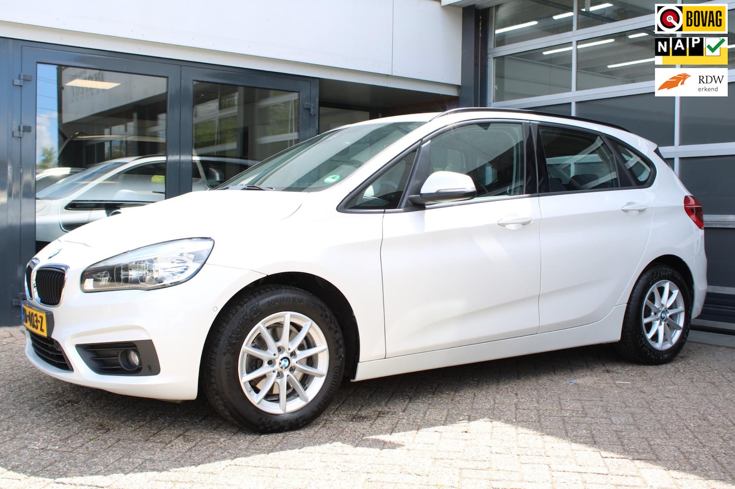 BMW 2-serie Active Tourer - 218d M Sport 218d M Sport - AutoWereld.nl