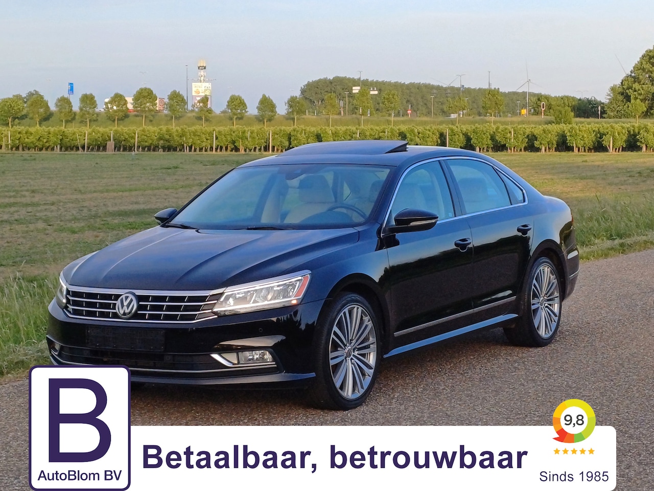 Volkswagen Passat - 3.6L V6 Highline /Unieke Auto!/Nieuwstaat!/ - AutoWereld.nl