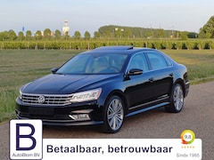 Volkswagen Passat - 3.6L V6 Highline /Unieke Auto/Nieuwstaat/