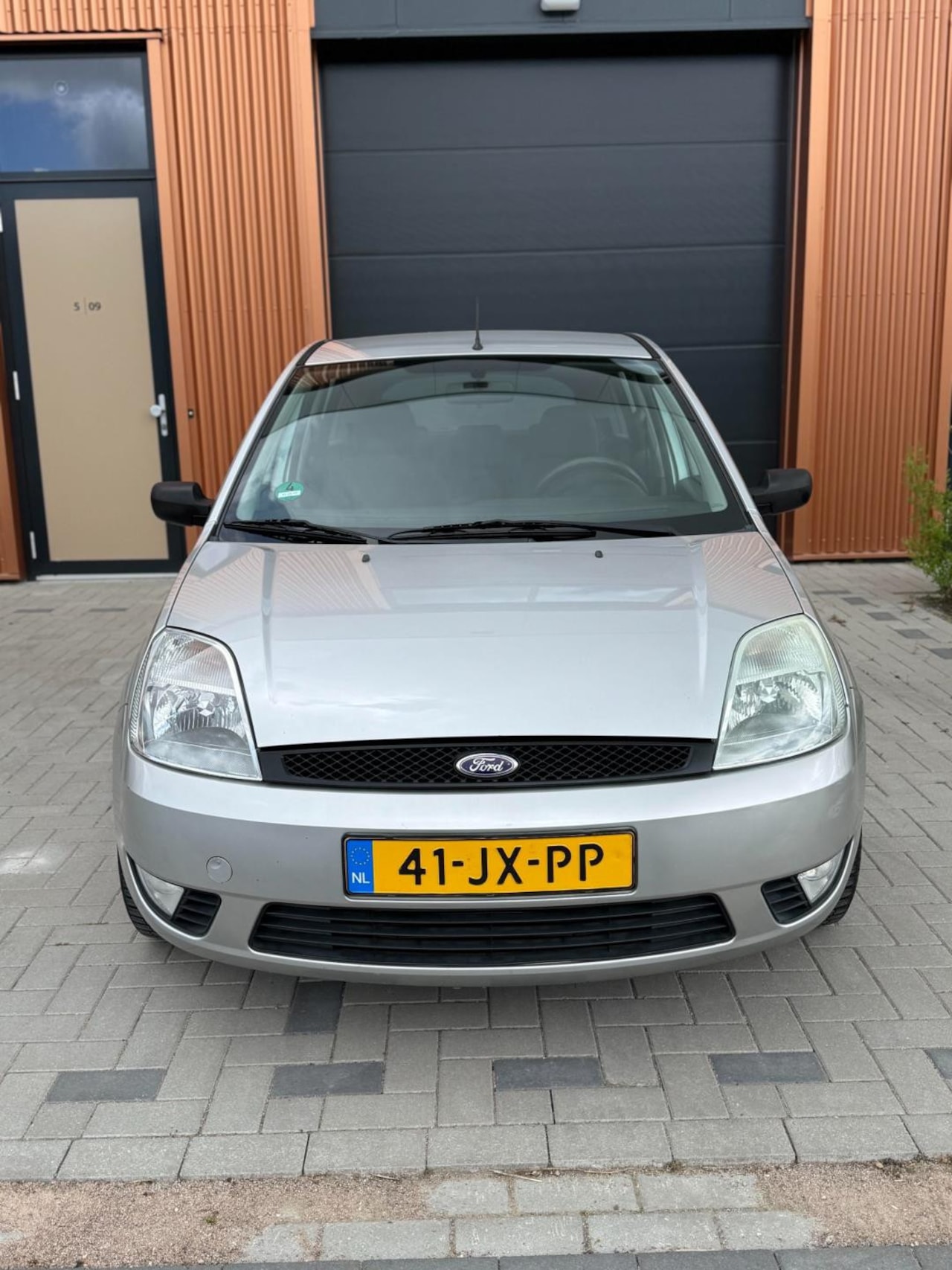 Ford Fiesta - 1.4-16V First Edition - AIRCO, NIEUWE APK - AutoWereld.nl