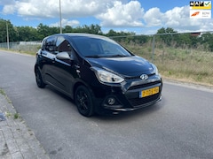 Hyundai i10 - 1.0i i-Motion [Zwart op zwart]