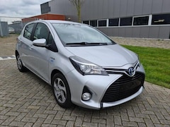 Toyota Yaris - Hybride 1.5 /achteruitrijcamera/cruise control