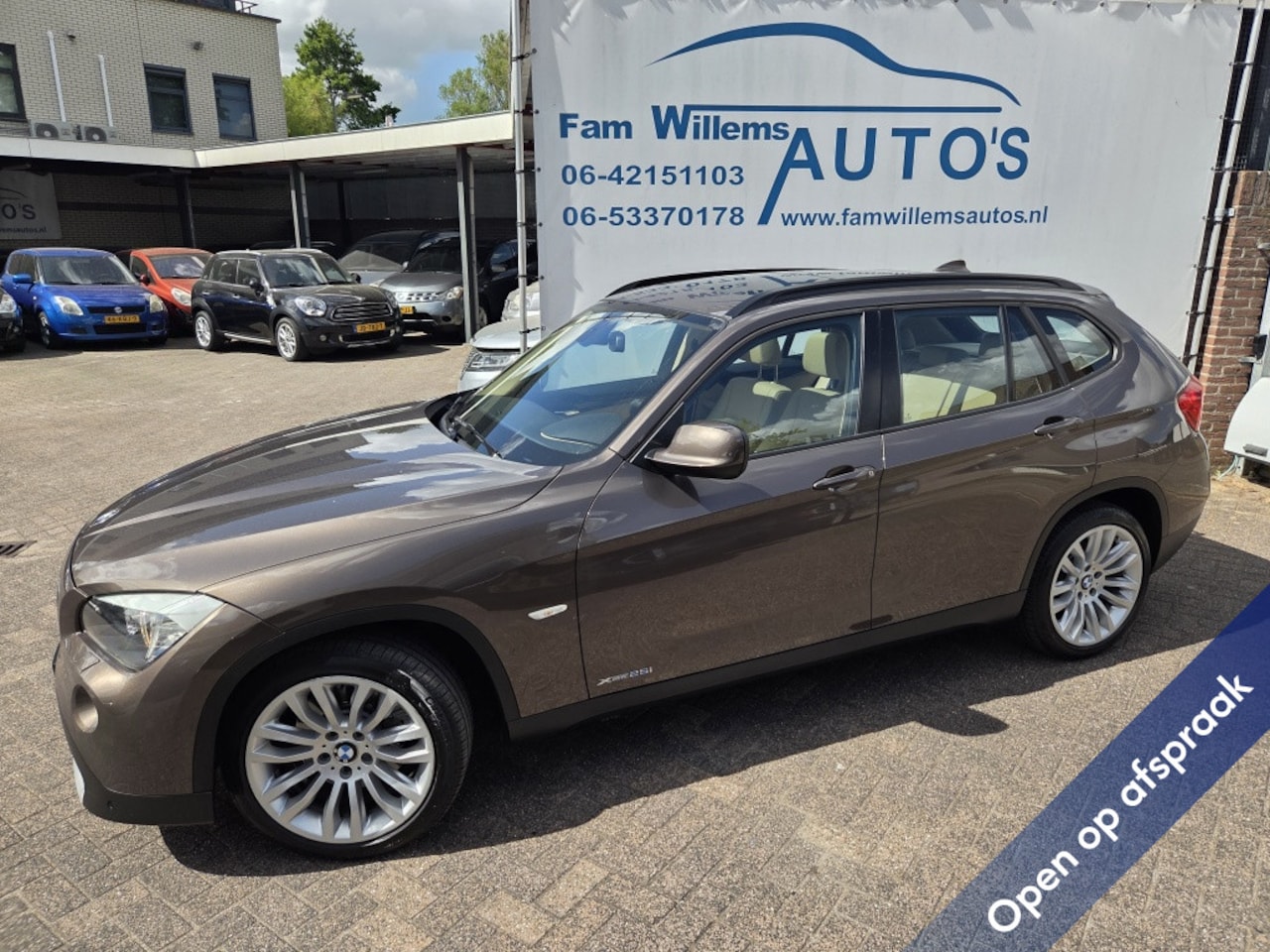 BMW X1 - XDRIVE 25I High Executive Panoramadak Leer - AutoWereld.nl