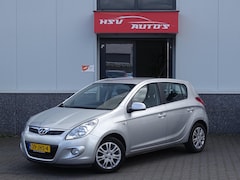 Hyundai i20 - 1.4i DynamicVersion airco automaat 4-deurs org NL