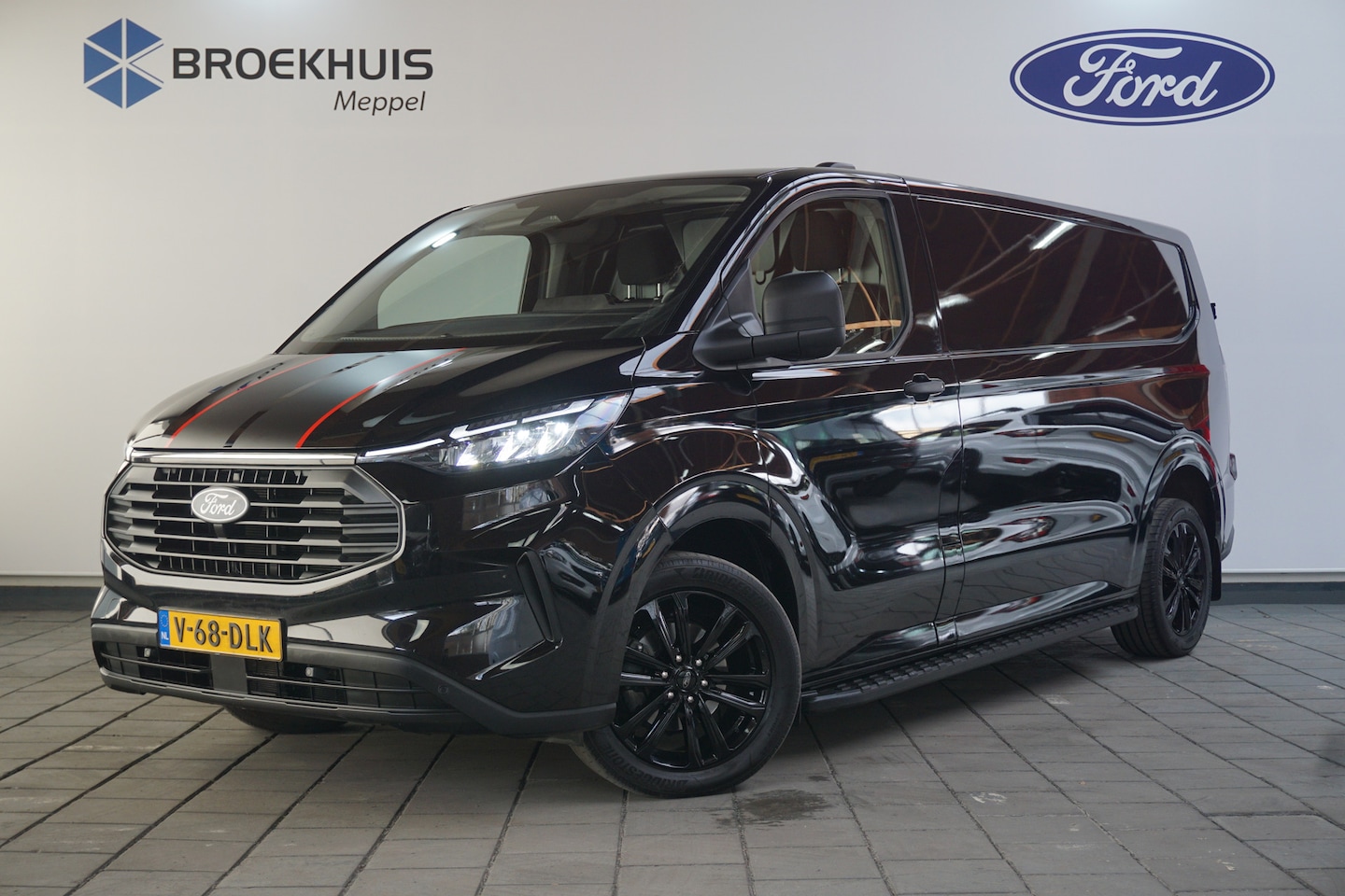 Ford Transit Custom - 300 2.0 TDCI L2H1 Trend 136pk | 18" LMV | Treeplanken | Sortimo kast | Bijrijdersstoel | | - AutoWereld.nl