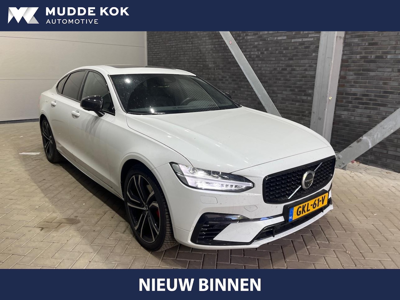 Volvo S90 - T8 AWD R-Design | Luchtvering Achter | Schuif/kanteldak | Head-Up | 360° Camera | ACC | 20 - AutoWereld.nl