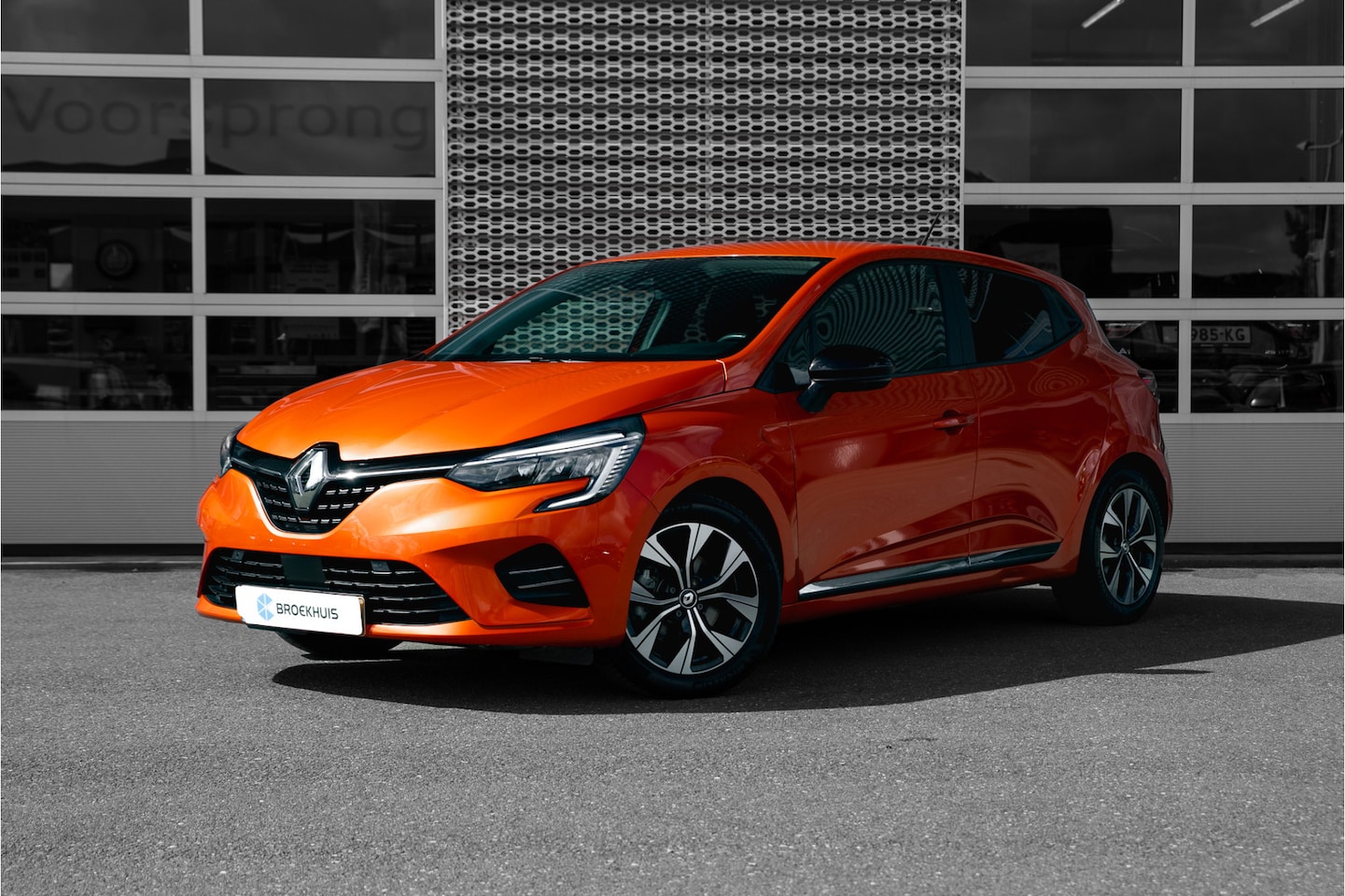 Renault Clio - 1.6 E-Tech Hybrid 145 Evolution | Camera | Cruise Control | Navigatie - AutoWereld.nl