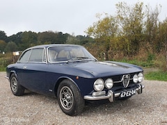 Alfa Romeo 1300 - GT Junior met 1750 motor