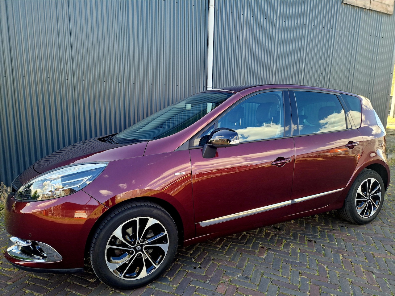 Renault Scénic - 1.2 TCe Bose Climatronic Trekhaak navigatie super staat - AutoWereld.nl