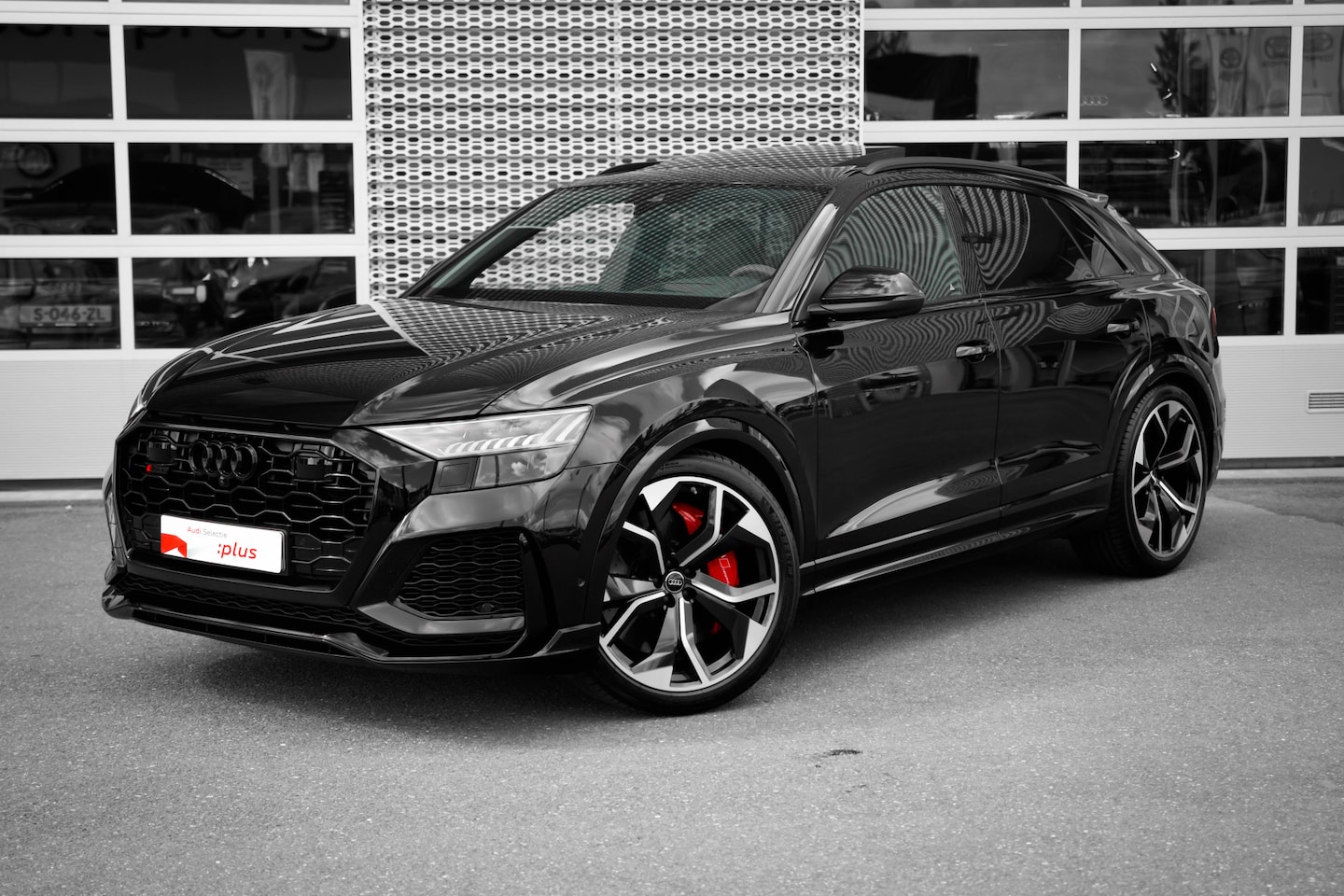 Audi RSQ8 - 4.0 TFSI 600pk quattro | Keramisch | 23" | Panoramadak | 360 camera | Dodehoekdetectie | - AutoWereld.nl