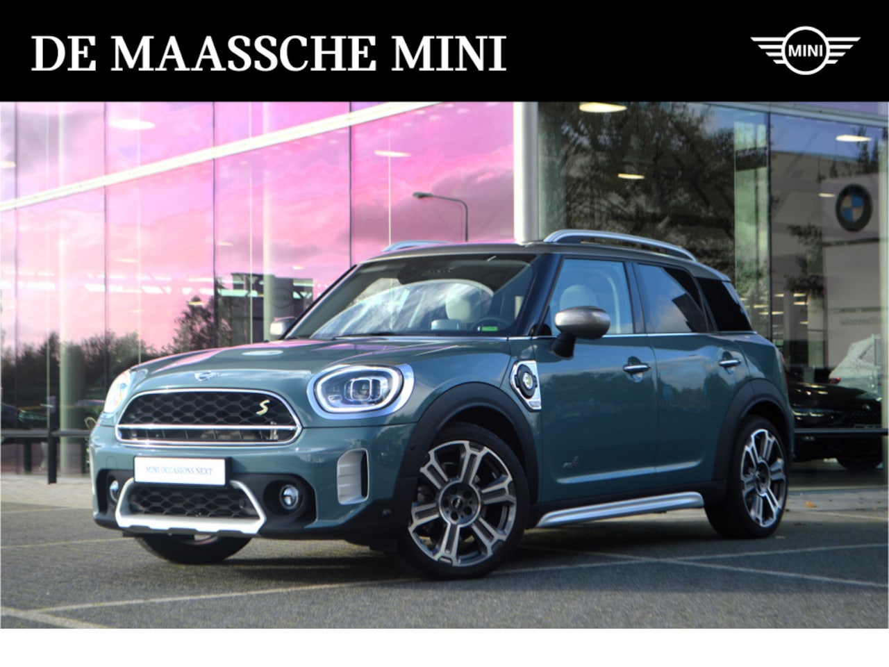MINI Countryman - Cooper SE ALL4 Automaat / Panoramadak / Achteruitrijcamera / Active Cruise Control / Comfo - AutoWereld.nl