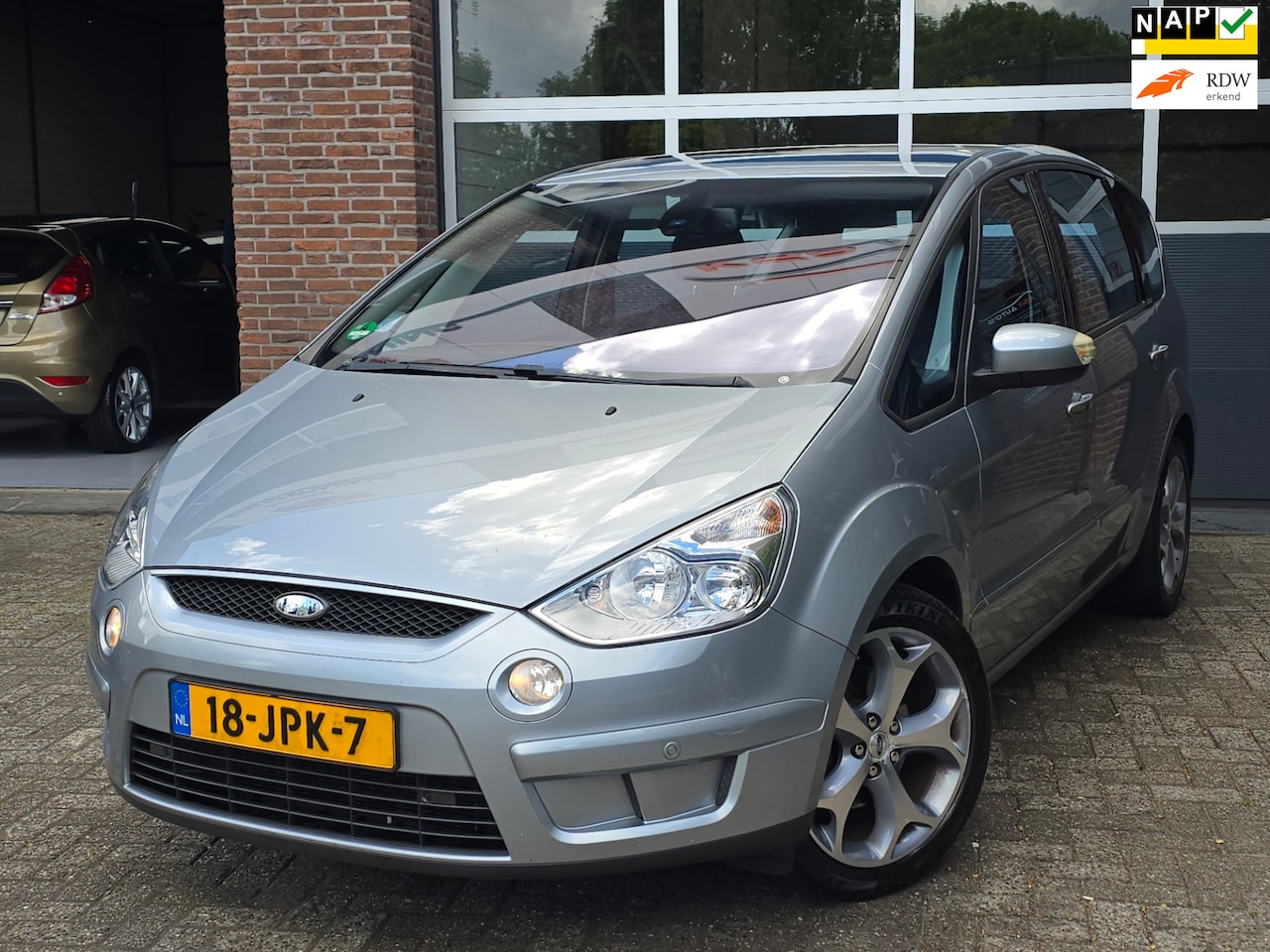 Ford S-Max - 2.3 Titanium Automaat |Apk |Nette Staat - AutoWereld.nl