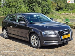 Audi A3 Sportback - 1.2 TFSI Attraction Advance navigatie cruis control airco cv op afs elektrische ramen