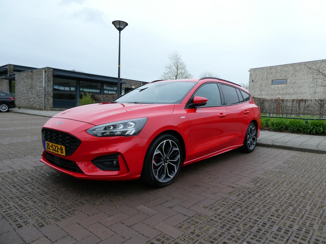 Ford Focus Wagon - 1.0 EcoBoost ST Line Business - AutoWereld.nl