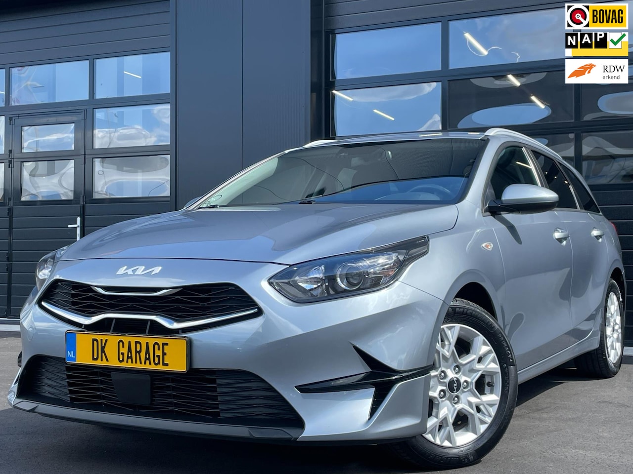 Kia Cee'd Sportswagon - Ceed 1.0 T-GDi DynamicLine|CARPLAY|STOEL-STUURVERWARMING|CAMERA|CLIMA|CRUISE|LANE-ASSIST|I - AutoWereld.nl