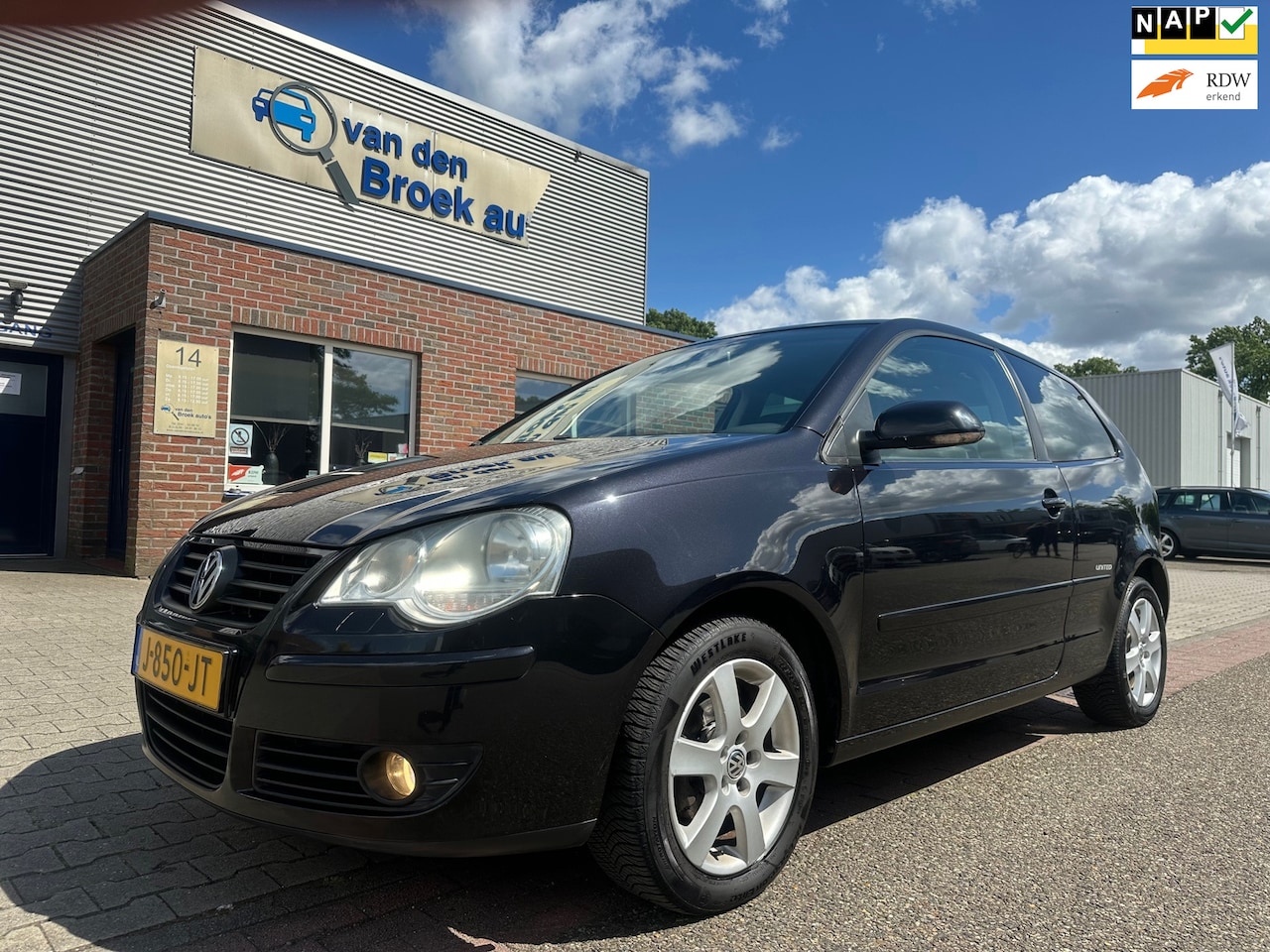 Volkswagen Polo - 1.2-12V Trendline 1.2-12V Trendline - AutoWereld.nl
