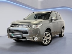 Mitsubishi Outlander - 2.0 PHEV Instyle, aankoopkeuring toegestaan, dealer onderhouden, zeer mooi