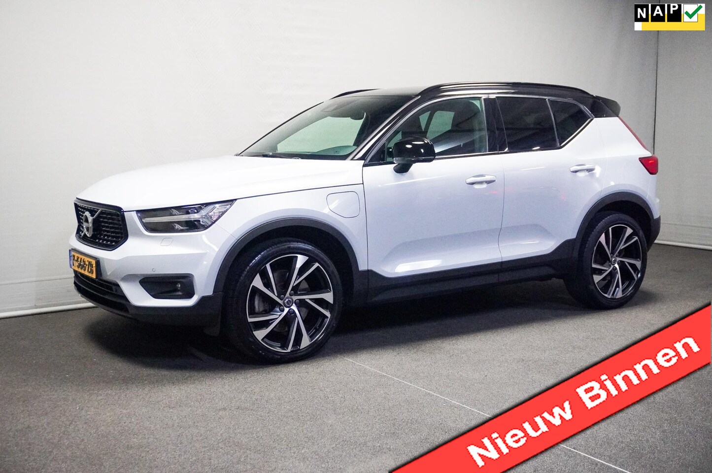 Volvo XC40 - 1.5 T5 Recharge R-Design 1.5 T5 Recharge R-Design - AutoWereld.nl