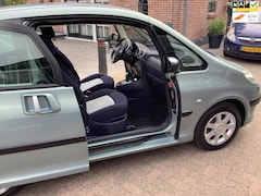 Peugeot 1007 - 1.6-16V Gentry automaat nieuwe apk tot5-2026