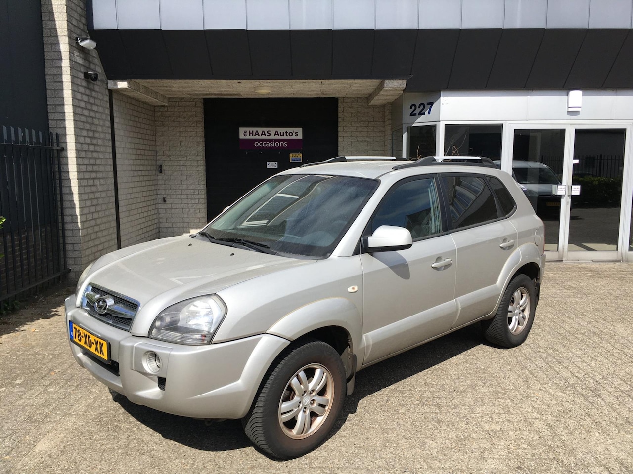 Hyundai Tucson - 2.0i Style / AIRCO ACC / CRUISE / ALU VELGEN - AutoWereld.nl