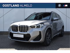 BMW X1 - sDrive20i M Sport Automaat / Trekhaak / Sportstoelen / Adaptieve LED / M Adaptief onderste