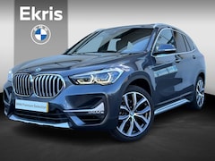 BMW X1 - sDrive18i High Executive Edition | X Line| Panoramadak | Trekhaak | Head-Up | Achteruitrij