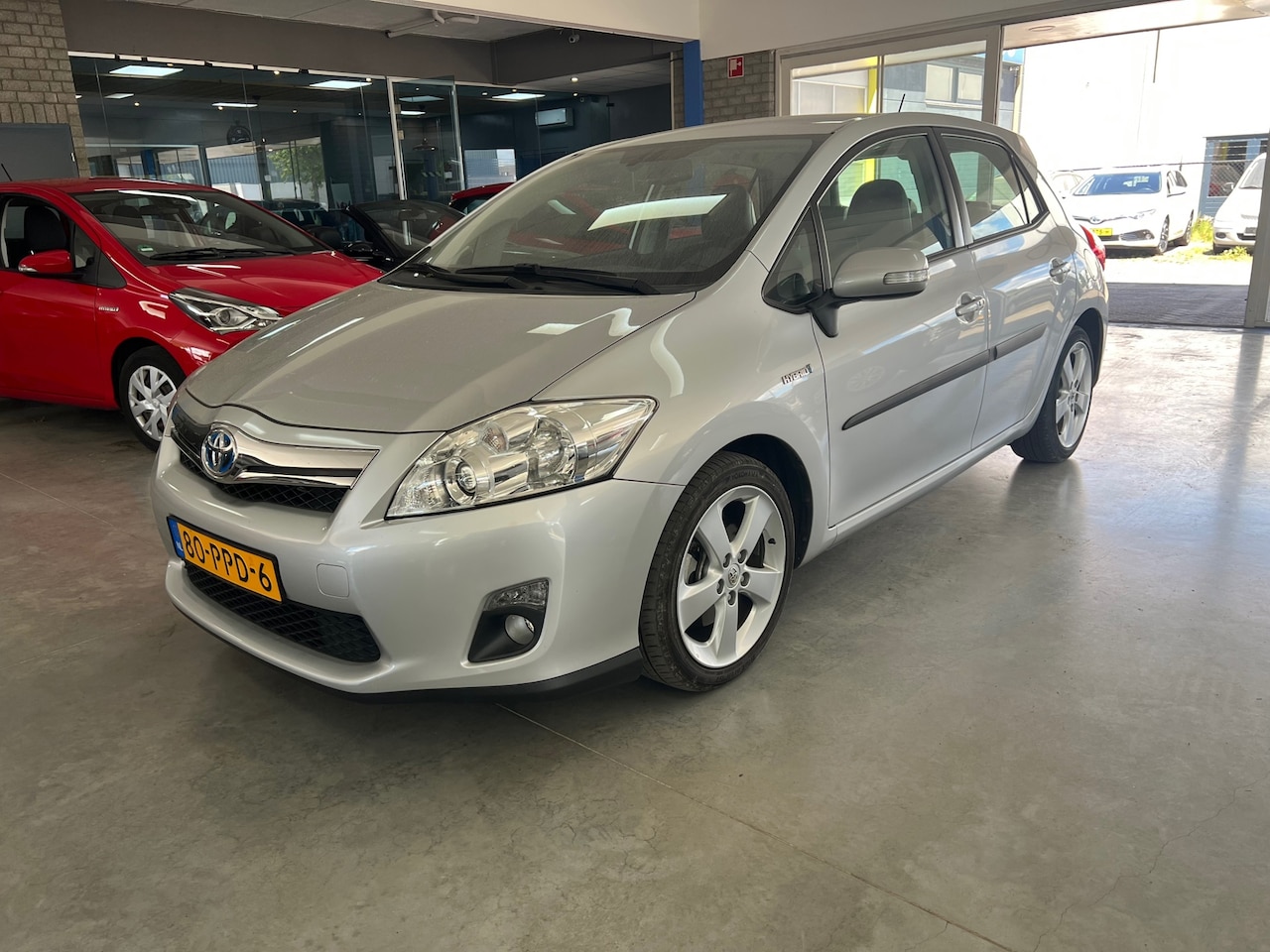 Toyota Auris - 1.8 Full Hybrid Executive Eerste eigenaar NAP - AutoWereld.nl