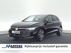 Volkswagen Golf - 8.5 1.5 eTSI 150pk DSG Style Camera Stoelverwarming Massage Keyless Navigatie