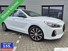 Hyundai i30 - 1.4 T-GDI 17" CAMERA NAVI XENON PDC