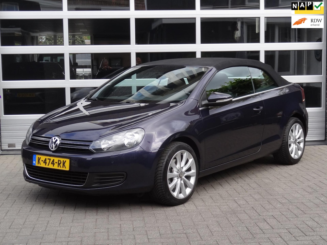 Volkswagen Golf Cabriolet - 1.2 TSI BlueMotion 1.2 TSI BlueMotion, Dark Violet Pearl, Afneembare trekhaak... - AutoWereld.nl