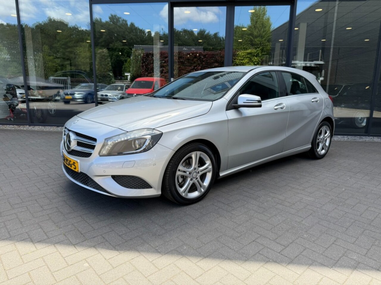 Mercedes-Benz A-klasse - 180 Ambition 180 Ambition,Xenon,Half Leer,Cruise,Airco,Navi,PDC,Dealer OH - AutoWereld.nl