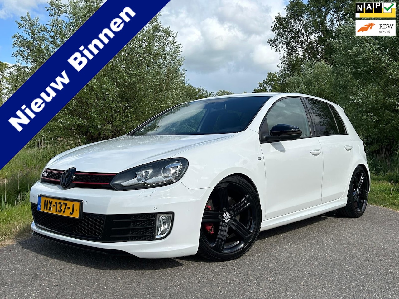 Volkswagen Golf - 2.0 GTI Edition 35 | JD Stage 1 Tuning | 315 PK | JBL Subwoofer | Akrapovic | Navi | Clima - AutoWereld.nl