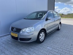 Volkswagen Polo - 1.4-16V Optive