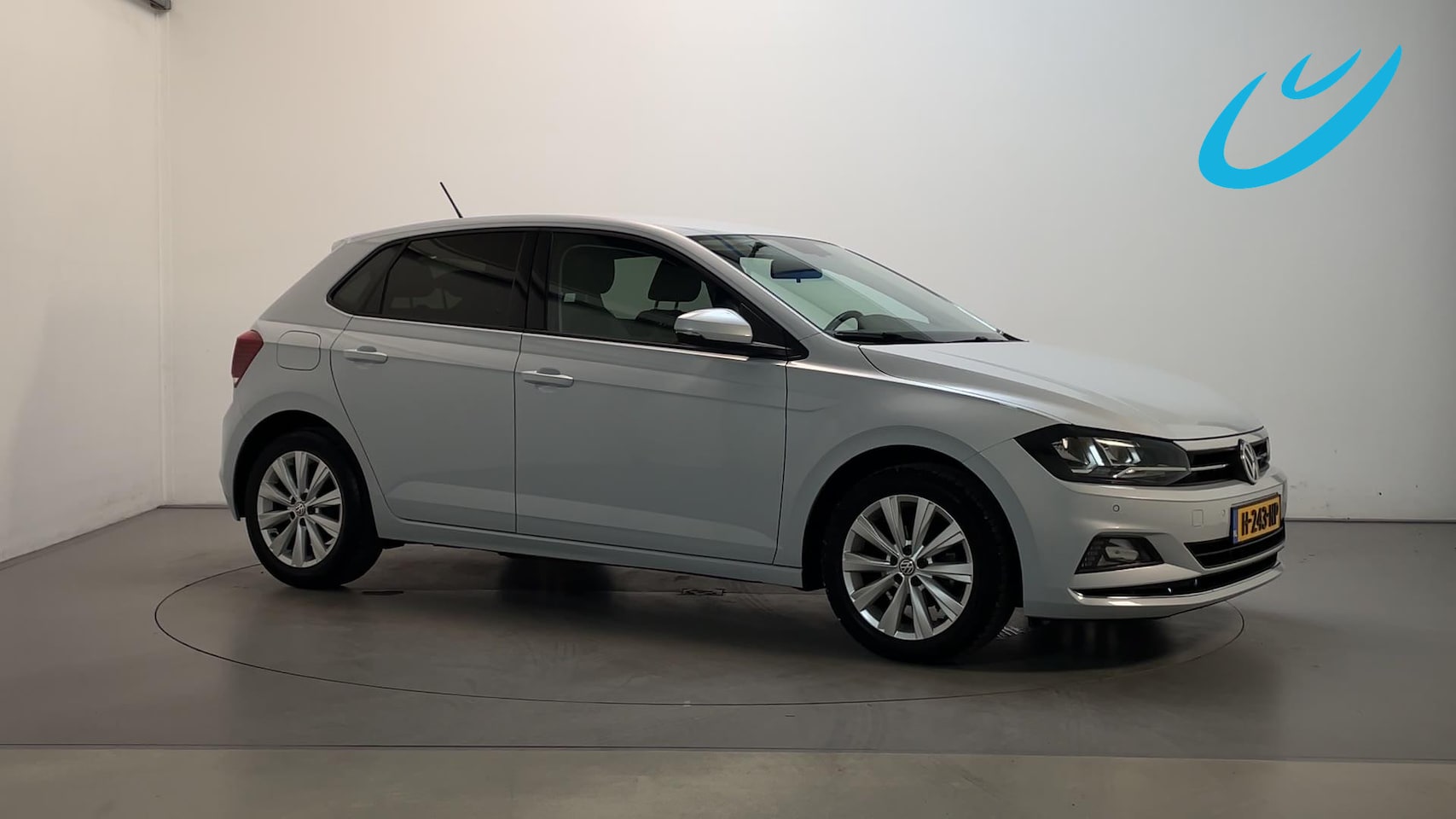 Volkswagen Polo - 1.0 TSI DSG Highline Navigatie Climate Control Camera Stoelverwarming - AutoWereld.nl