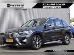 BMW X1 - sDrive20i High Executive Afn. trekhaak, elek. achterklep, Stoelverwarming, Cruise, PDC