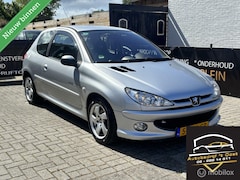 Peugeot 206 - 1.4-16V Quiksilver nieuwe apk keuring