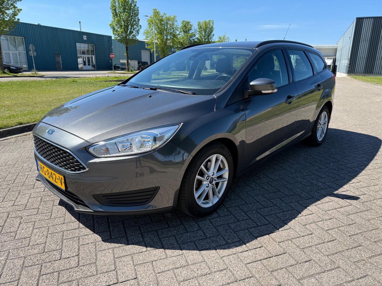 Ford Focus Wagon - 1.0 edition nieuwe Distributie riem - AutoWereld.nl