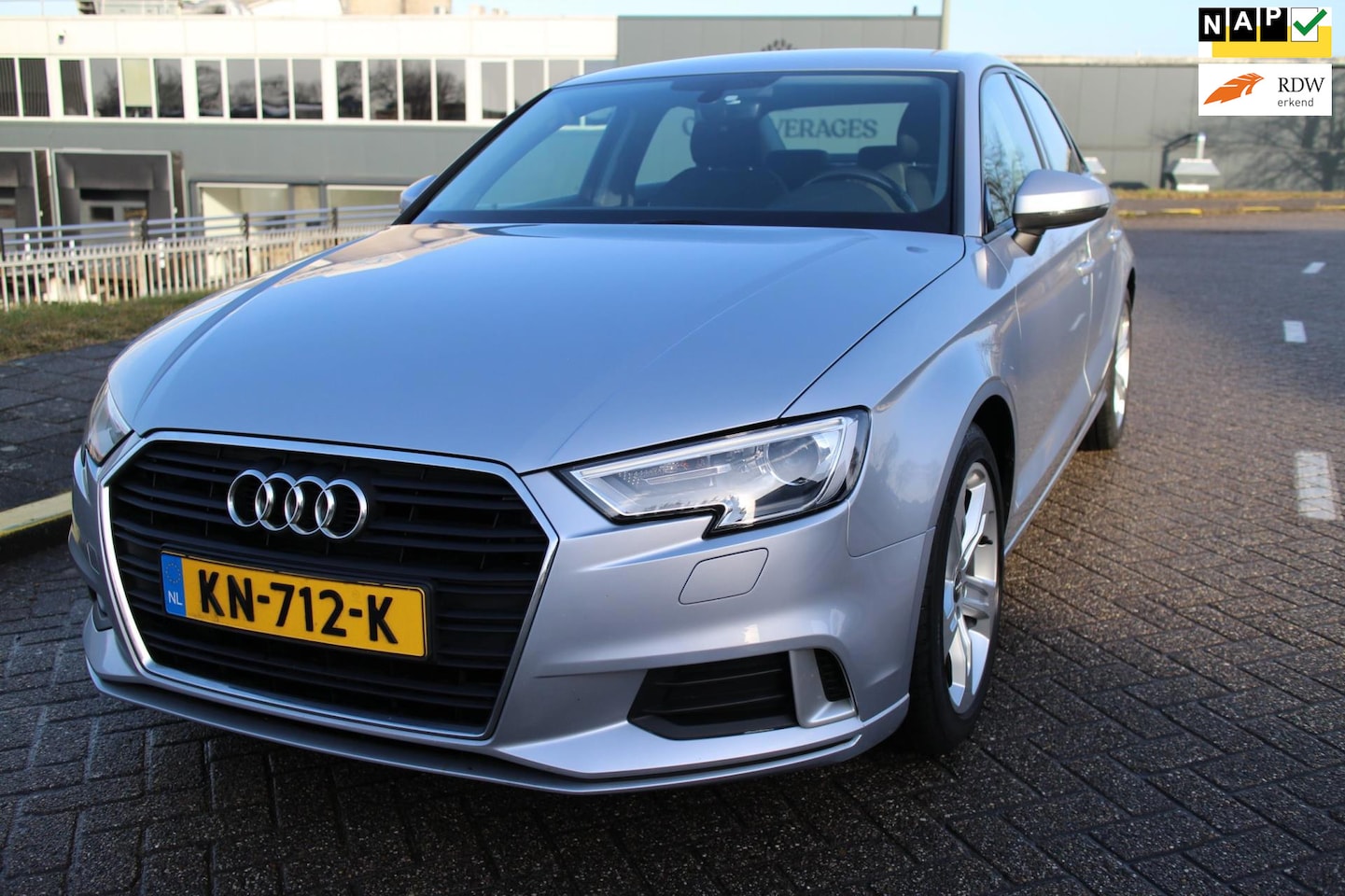 Audi A3 Limousine - 1.0 TFSI Sport Pro Line 1.0 TFSI Sport Pro Line - AutoWereld.nl