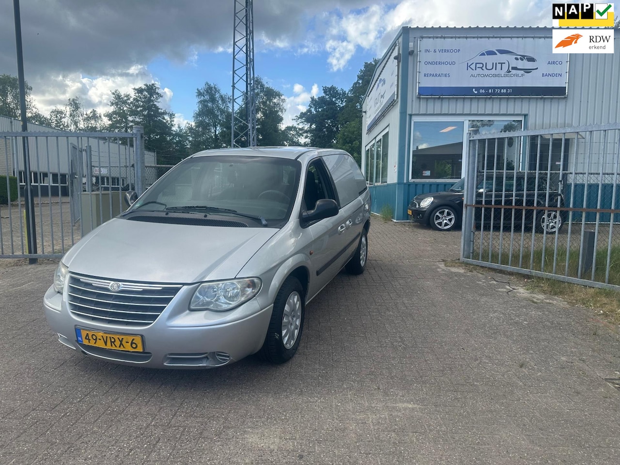 Chrysler Ram Van - 2.8 CRD INVALIDE GRIJS KENTEKEN APK 05-26! - AutoWereld.nl