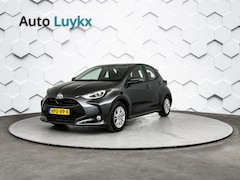Toyota Yaris - 1.5 Hybrid 115 Business | Parkeersensoren voor + achter | Stuurverwarming | Stoelverwarmin
