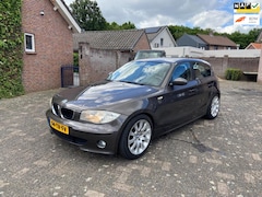 BMW 1-serie - 118i Business Line zeer mooi airco/cruis/pd. 196924 km Nap