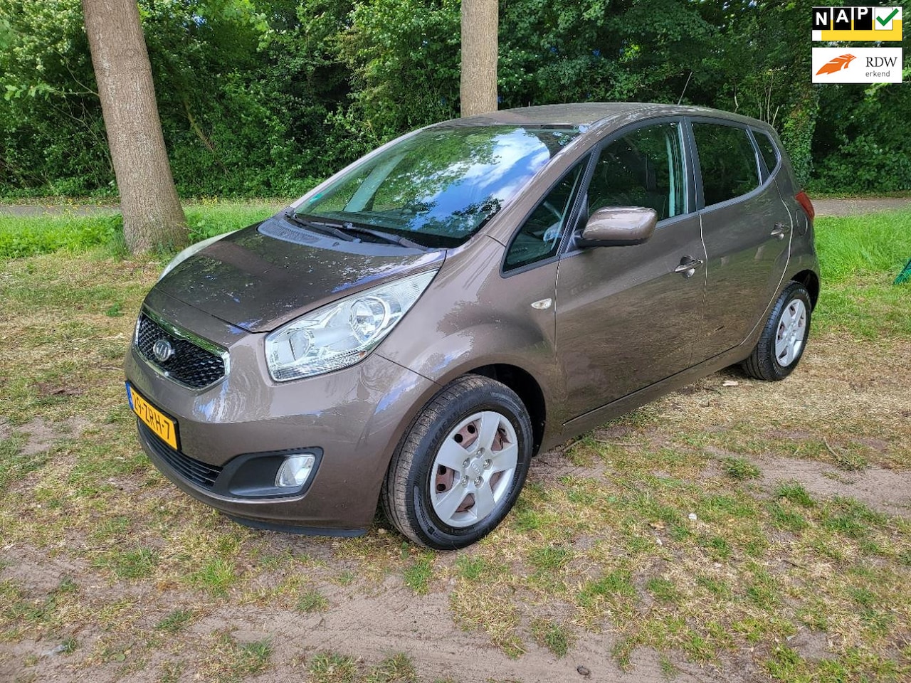 Kia Venga - 1.4 CVVT Plus Pack 1.4 CVVT Plus Pack, Navi,Airco,Camera, Hoge Instap - AutoWereld.nl