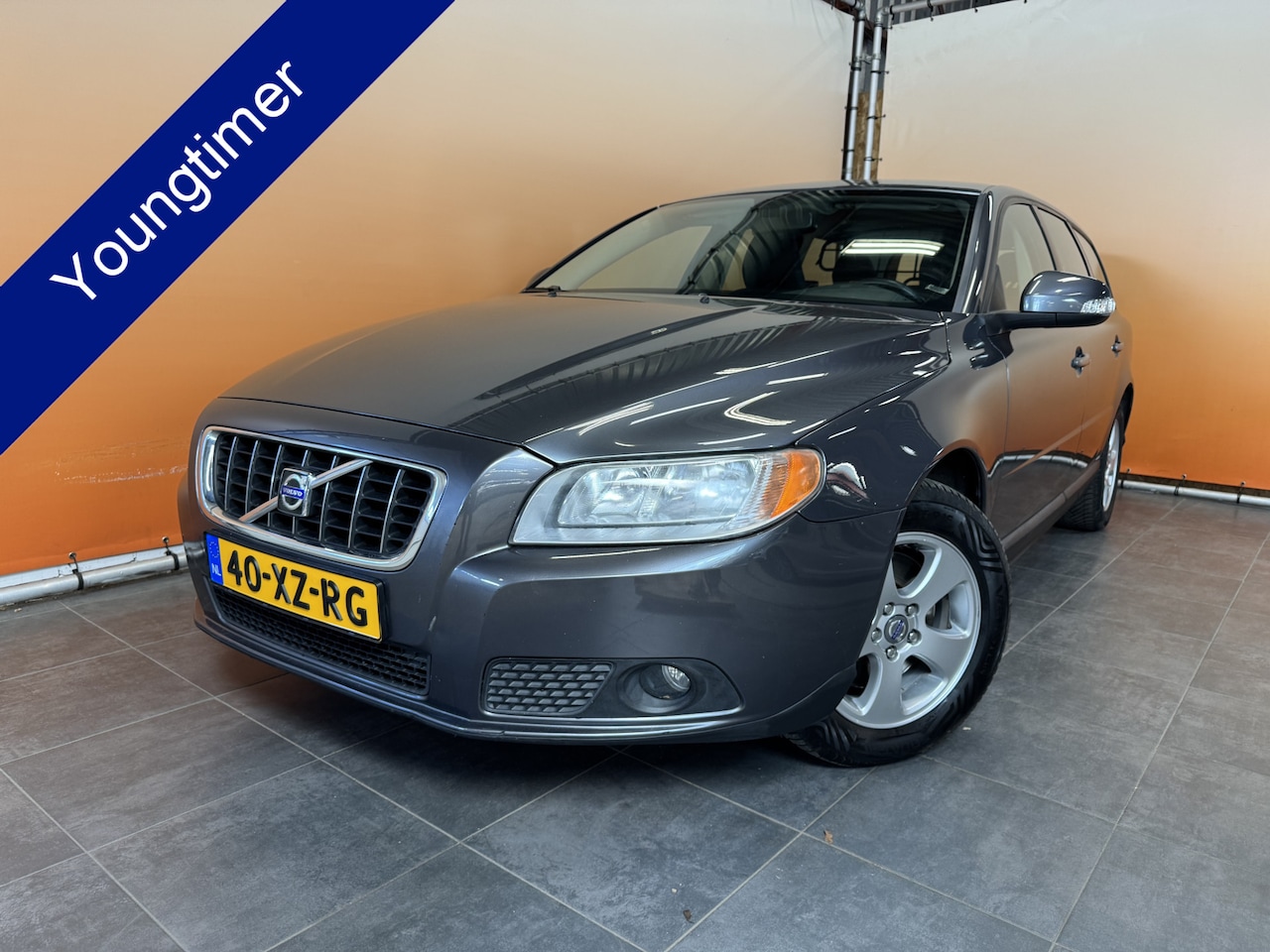Volvo V70 - 2.5T Kinetic eerste eigenaar youngtimer - AutoWereld.nl